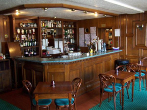  Lochgair Hotel  Лохгилпхед